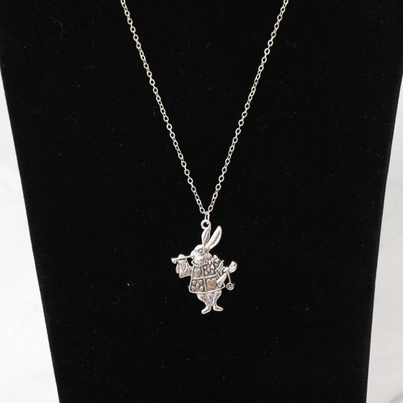 New Fashion Silver Tone Alice in Wonderland White Rabbit Necklace N42 - Picture 2 of 4
